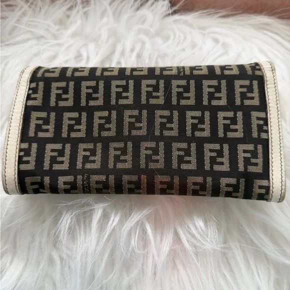 AUTHENTIC Fendi Black and Brown FF Canvas Continental Wallet with White Trim. - Picture 3 of 7